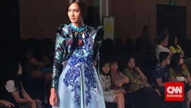 Malik Moestaram Membuat Tenun Garut Menjelajah Era Victorian