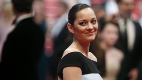 Marion Cotillard Buka Mulut soal Perselingkuhan dengan Pitt