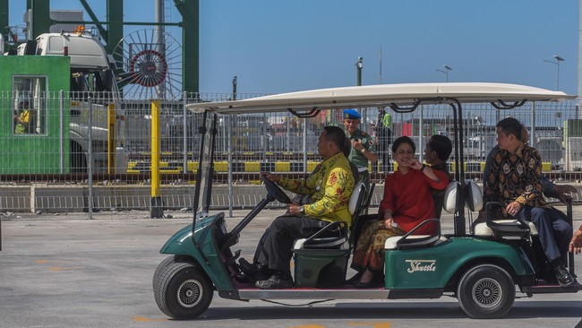 Pemudik yang menggunakan sepeda motor diperkirakan mencapai 2 juta kendaraan, Kementerian Perhubungan sediakan mudik gratis.