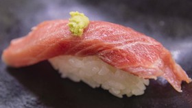 Puluhan Korban Berjatuhan Akibat Makan Sushi Tuna Mentah