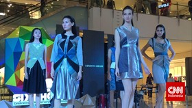 Gaun-gaun Cantik Wanita Muda di Koleksi Musim Panas