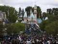 Shanghai Buat Aturan Khusus Bermain di Disneyland