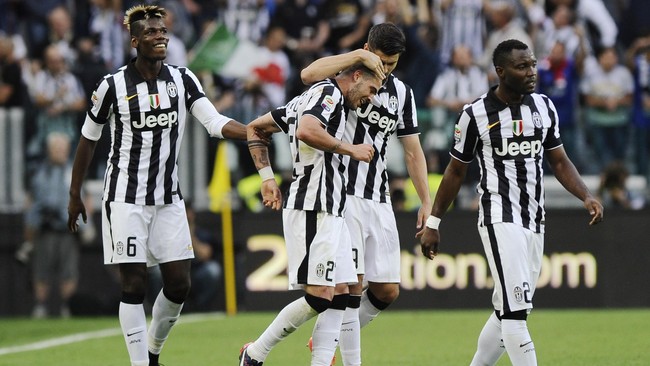 Kekalahan dari Juventus membuat peluang Napoli bermain di Liga Champions musim depan semakin tipis. Napoli terancam gagal menggeser Lazio.