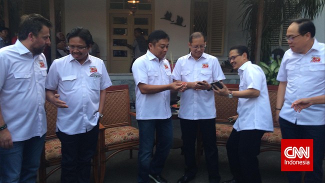 Telkomsel dipilih sebagai operator terbasi se-asia pasifik oleh lembag riset pasar Frost and Sullivan ICT Awards 2015.