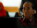 Terima Grasi Jokowi, Eks Gubernur Riau Annas Maamun Bebas