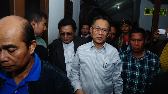 Mantan Wali Kota Bandung Dada Rosada dinyatakan bebas bersyarat dari Lapas Sukamiskin terkait kasus korupsi Bansos.