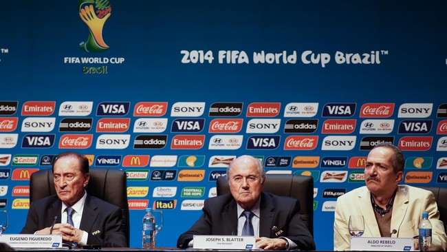 Berdasarkan keterangan resmi otoritas hukum Swiss, para pejabat tinggi FIFA bisa menolak diekstradisi ke Amerika Serikat hingga tenggat waktu 40 hari.