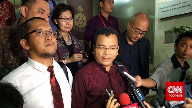 Langkah ini diambil polisi setelah jaksa penuntut umum tak kunjung menyatakan berkas perkaranya lengkap alias P21.