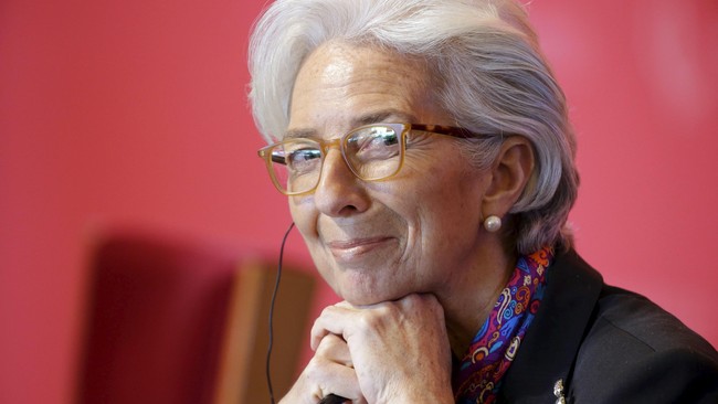 Direktur Pelaksana IMF Christine Lagarde menilai ekonomi Indonesia dikelola dengan sangat baik. Ia menyebut Indonesia tak membutuhkan pinjaman IMF.