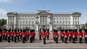 Dua Pelajar Rencanakan Pengeboman Istana Buckingham