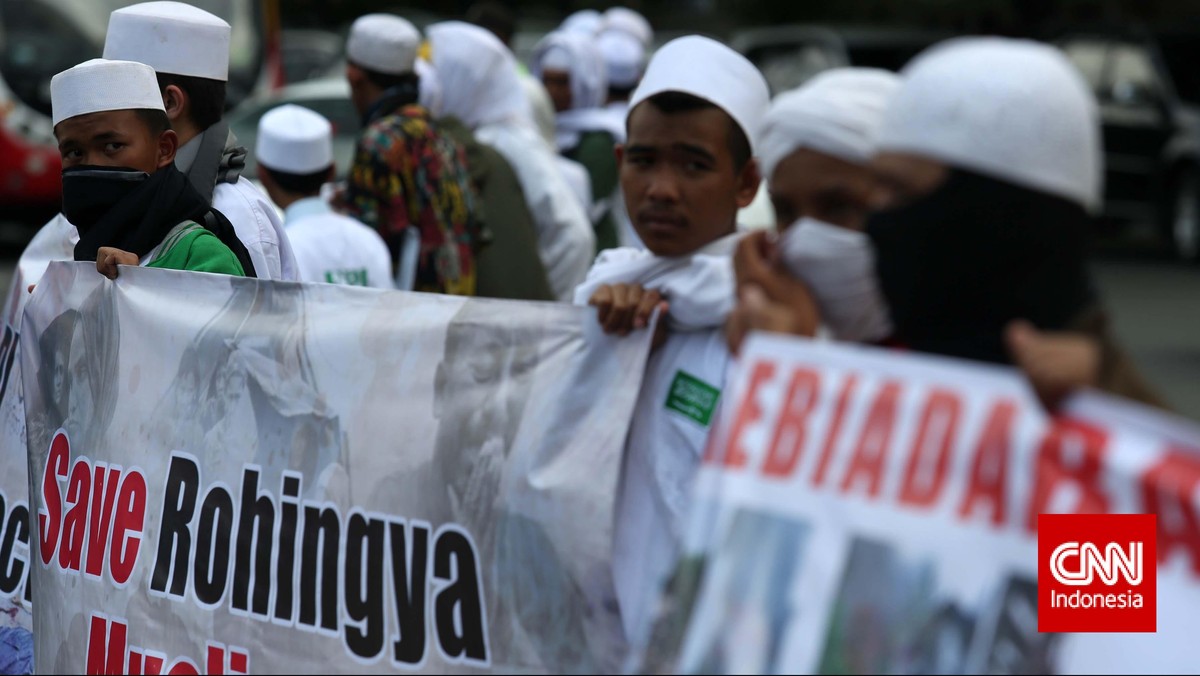 Dukung Rohingya, Forum Umat Islam Demo di Kedubes Myanmar