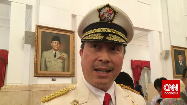 Laksamana Madya Desi Albert Mamahit dilantik jadi Kepala Badan Keamanan Laut. Sementara Irene Manibuy dilantik jadi Wakil Gubernur Papua Barat.