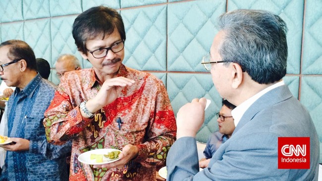 Kementerian ESDM berharap PLN segera mencabut surat edaran tarif pembelian listrik yang ada, setelah pembahasan subsidi tersebut final.