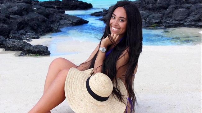 Laila berkeliling dunia, dari New York, Rio de Janeiro, Paris, Roma, dan Stockholm, untuk mengencani laki-laki di penjuru dunia.