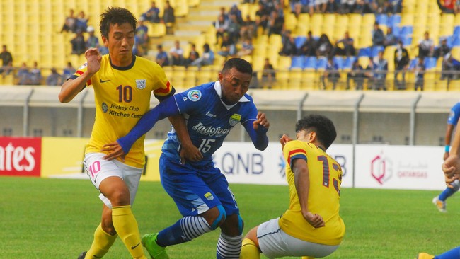 Persib Bandung dan Sriwijaya FC memiliki pemain yang membela klub lawan sebelumnya. Klub mana yang akhirnya disakiti oleh mantan pemainnya?