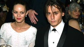 Johnny Depp Bertemu Mantan Istri di Ulang Tahun Lily Rose