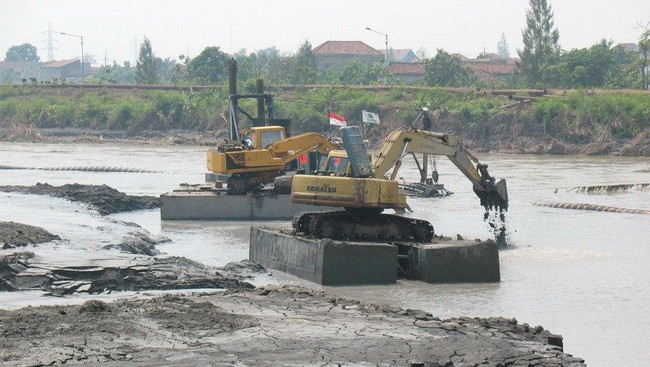 Semburan lumpur terjadi di perbatasan Indonesia-Timor Leste, tepatnya di Desa Napan, Kecamatan Bikomi Utara, NTT.