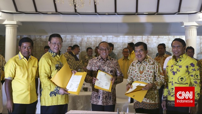 Kubu Aburizal Bakrie belum juga mengirimkan tiga nama yang akan menjadi perwakilan dalam tim penjaringan dari kubu Agung Laksono.