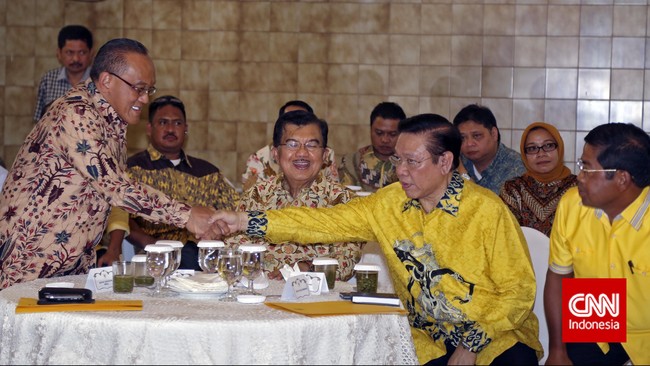 Ketua Umum Golkar Munas Bali Aburizal Bakrie berencana menggelar Munaslub pada Juni 2016 mendatang. 