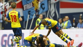 Bekuk Aston Villa 4-0, Arsenal Juara Piala FA
