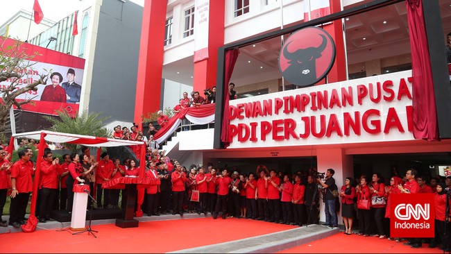 PDIP disebut bakal pilih cagub yang bisa membuat kader dan akar rumput jadi militan dan mau bangun pagi-pagi ke TPS. Dan bukan militansi 'teman-temanan' saja.