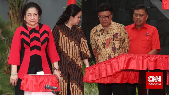 Mega mengatakan selama ini begitu banyak tokoh di daerah-daerah yang mendekat ke partainya agar mendapat rekomendasi maju ke pertarungan pilkada.