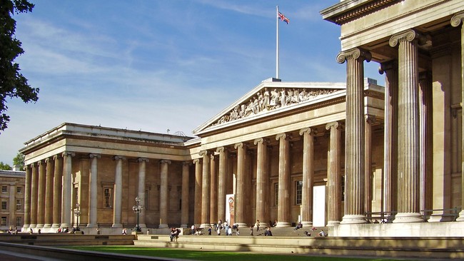 Direktur British Museum Hartwig Fischer mengundurkan diri di tengah proses penyelidikan terhadap ratusan benda museum yang diduga hilang.
