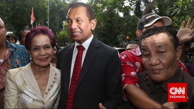 Miranda menegaskan jika kondisinya sangat sehat di hari pertama di luar penjara. Ia terlihat sumringah menjalani kebebasan dengan kebaktian di gereja.