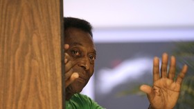 Tentang Skandal Elite FIFA, Pele Minta 'Stop Perang'