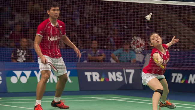 Praveen Jordan/Debby Susanto berhasil meraih medali emas secara dramatis usai mereka menaklukkan Chan Peng Soon/Goh Liu Ying lewat deuce di game ketiga.