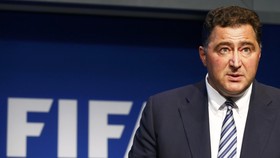 Scala Minta Sepp Blatter Tepati Janji untuk Mundur