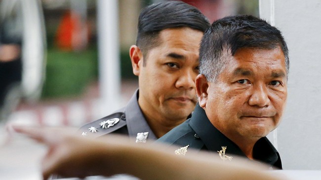 Pihak kejaksaan Thailand telah mengajukan tuntutan kepada lebih dari 100 orang, termasuk para jenderal, politikus dan petugas kepolisian di Thailand.