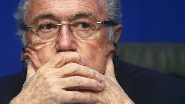 Beberapa peristiwa penting terjadi sejak 2010, dan kemudian menjadi jalan pengunduran diri Sepp Blatter dari kursi presiden FIFA untuk periode kelimanya.