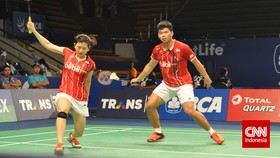 Praveen/Debby Ingin Bungkam Fischer/Pedersen