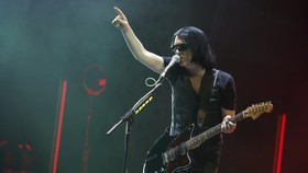 Placebo Ungkap Video Musik Rahasia setelah 18 Tahun