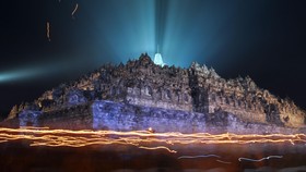 Keramaian Candi Borobudur Saat Perayaan Tri Hari Suci Waisak