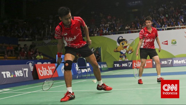 Berhadapan dengan ganda China Zhang Nan/Zhao Yunlei, pasangan ganda campuran Indonesia menyerah setelah melalui pertarungan tiga set.