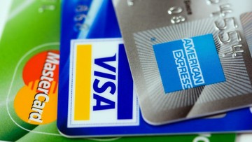 American Express (Amex) menghentikan operasionalnya di Rusia dan Belarusia. Langkah ini juga diikuti oleh Mastercard dan Visa.