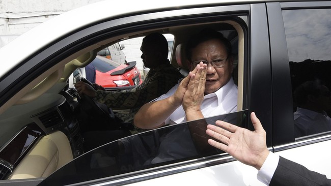 Usai bertemu Prabowo, Ketua Komisi VIII DPR menyebut Presiden RI itu akan melawat ke Arab Saudi untuk melobi kuota tambahan haji Indonesia.