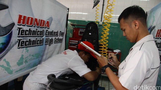 Anak buah kapal Indonesia yang bekerja di kapal Jepang terancam diberhentikan jika pada 2016 tak juga mengantongi sertifikasi.