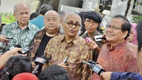 Salim Said: Jangan Terlalu Dewakan Bung Karno