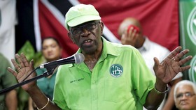 Skandal FIFA: Jack Warner Diminta Serahkan Diri ke AS