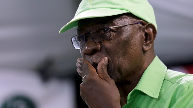 Dokumen memperlihatkan Jack Warner telah menerima dan menyalahgunakan uang dari FIFA sebesar 10 juta dolar AS yang ditengarai berasal dari Afrika Selatan.