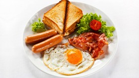 Kebangkitan Kalangan Penyantap Sarapan Sepanjang Hari