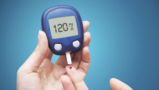 Pasien diabetes atau diabetesi termasuk salah satu pasien yang berisiko saat menjalankan puasa. Pasien dengan risiko ringan masih diperbolehkan berpuasa.