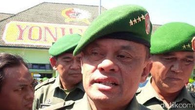 UU Nomor 34 Tahun 2004 tentang TNI menyebut Panglima dapat dijabat bergantian antara KSAD, KSAU, dan KSAL. Bukan wajib.