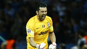 Gianluigi Buffon dan Konsistensi Selama 20 Tahun