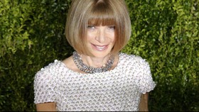 Victoria Beckham, Anna Wintour Terima Gelar dari Ratu Inggris
