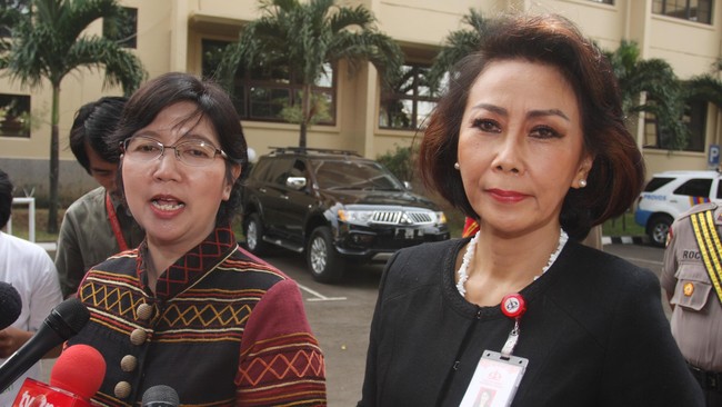Dari total tersebut, sekitar 50 orang di antaranya berjenis kelamin perempuan. 