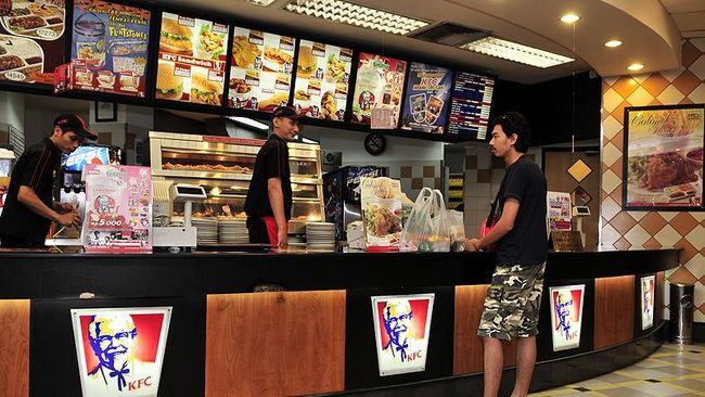 Pendapatan Turun, KFC Rugi Rp158 M pada Semester I 2020